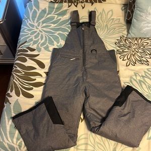 Snow bib. Excellent condition. Like new.